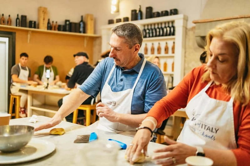 Florence: Premium Cooking Class for Pasta and Gelato - Standard or premium?