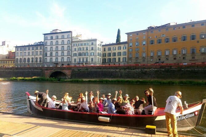 Florence River Cruise on a Traditional Barchetto - Starting near Via dei Vagellai 22/red