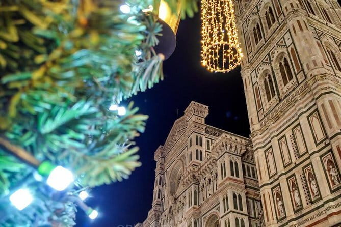 Florence River Cruise on a Traditional Barchetto - The Vasari Corridor and Medici power