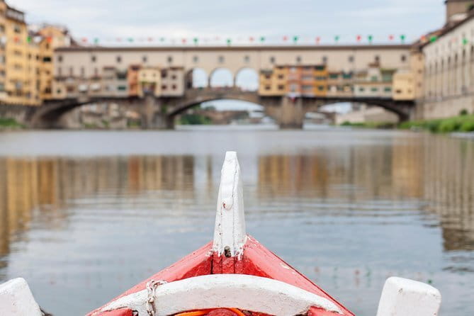 Florence River Cruise on a Traditional Barchetto - Wine, timing, and the evening atmosphere