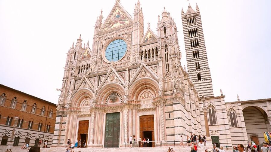 Florence: S. Gimignano, Siena, Chianti & Wine Tasting Lunch - Siena: medieval streets and the Piazza del Campo