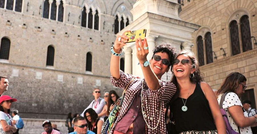 Florence: S. Gimignano, Siena, Chianti & Wine Tasting Lunch - What the coach ride is really like
