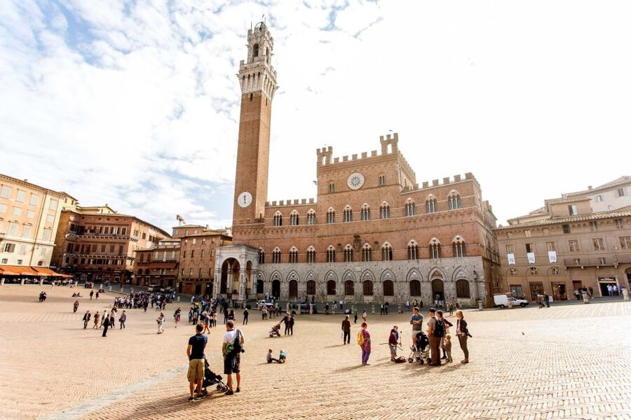 Florence: Siena, San Gimignano & Monteriggioni with Tasting - Coach comfort, group size, and the pace