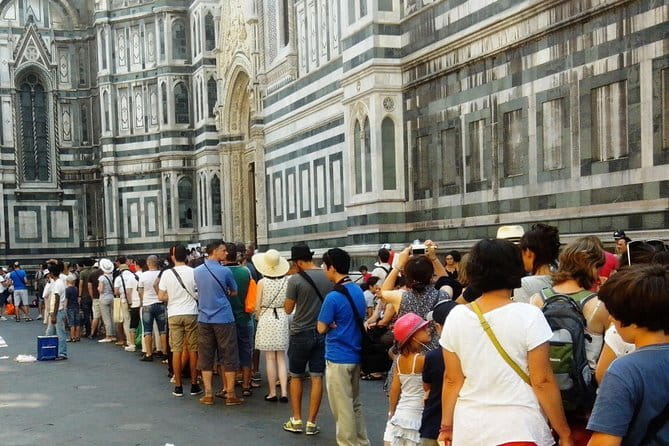 Florence Skip-the-Line Duomo Tour with Guide & Brunelleschi Dome - A brief look at the marble workshop