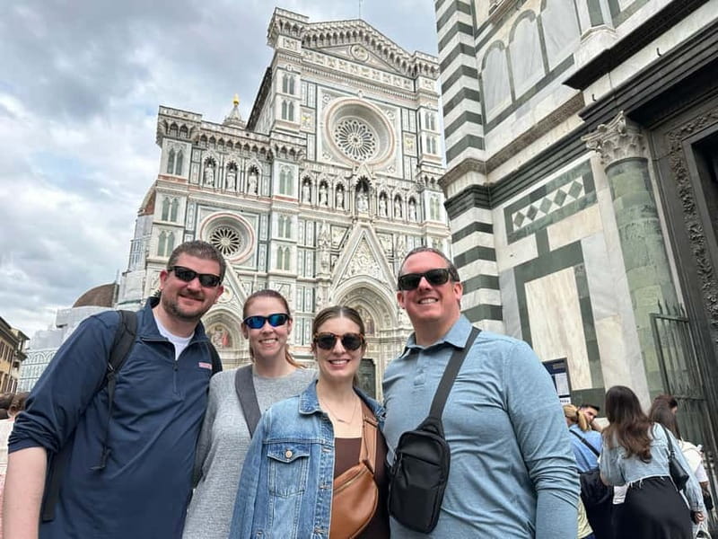 Florence: Street Food Tour with Wine & Local Guide - Fresh pasta, soup, and the seated meal stop