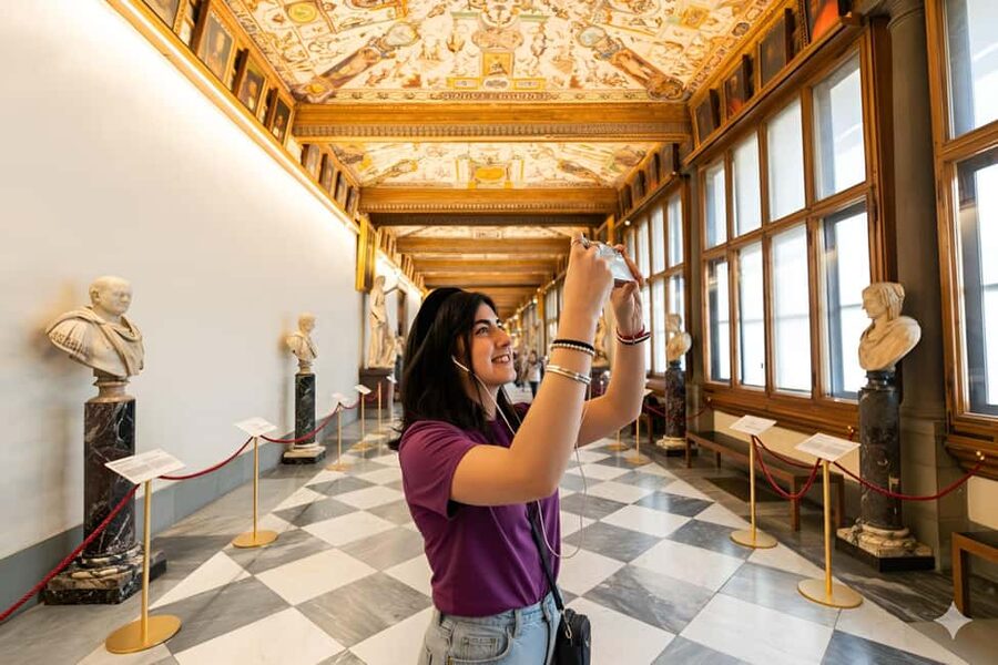 Florence: Timed Entry to Uffizi with Optional Audio Guide - Why timed entry matters at the Uffizi