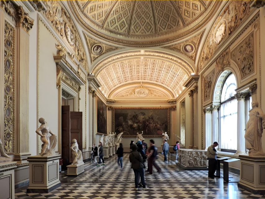Florence: Uffizi Entry Ticket & Audio Guided Tour with Host - Who will get the most from this format?