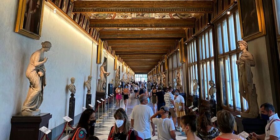 Florence: Uffizi Gallery Priority Ticket & Small-Group Tour - The Gothic rooms show where the Renaissance began