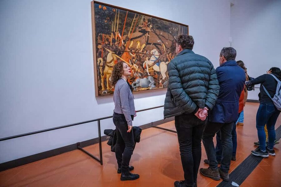 Florence: Uffizi Gallery Skip-the-Line Guided Tour - A small-group feel and the radio system