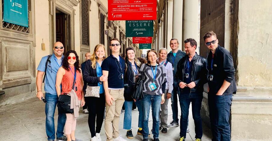 Florence: Uffizi Gallery Small-Group Guided Tour with Ticket - Entering the Uffizi with reserved access
