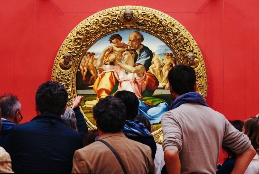Florence: Uffizi Priority Ticket & Masterpieces Audio App - Meeting the ACCORD Host at the Cellini Statue