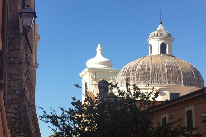 Food Tasty and History Tour in Civitavecchia - Civitavecchiese pizza in Piazza Saffi