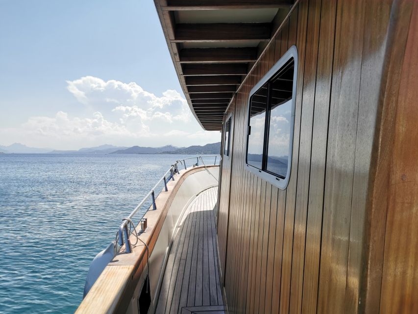 Forio: Ischia Island Boat Tour with Local Lunch and Swimming - Cava Grado, SantAngelo, and Maronti