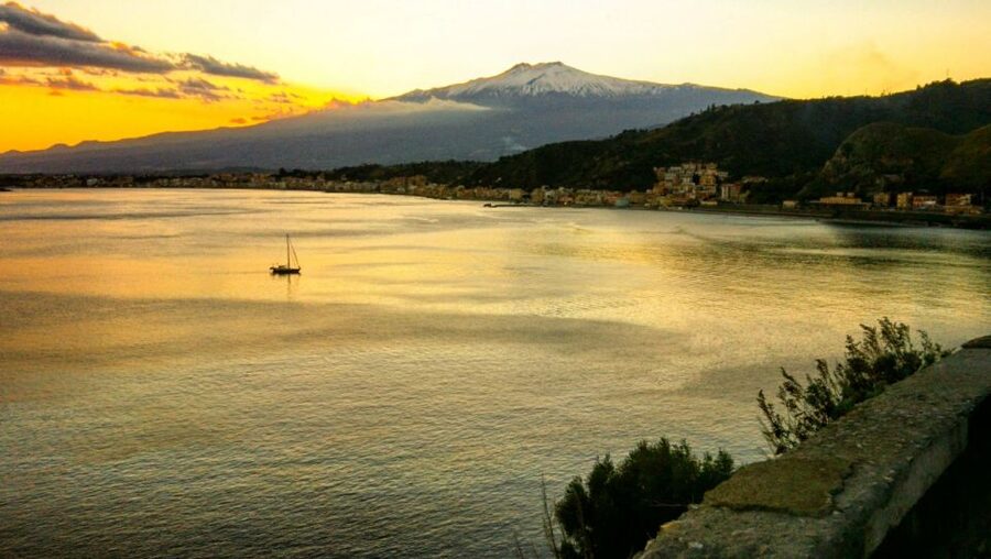 From Catania: Guided Tour of Mount Etna and Taormina - The Lava Cave Visit and Its Limits