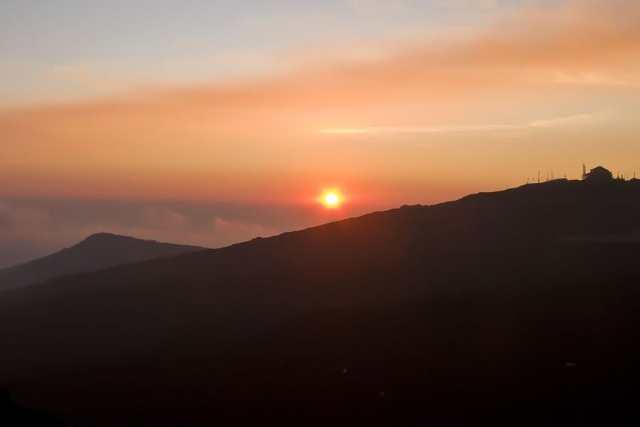 From Catania: Mount Etna Sunset Tour with Tasting and Cave - Who should book this Etna experience