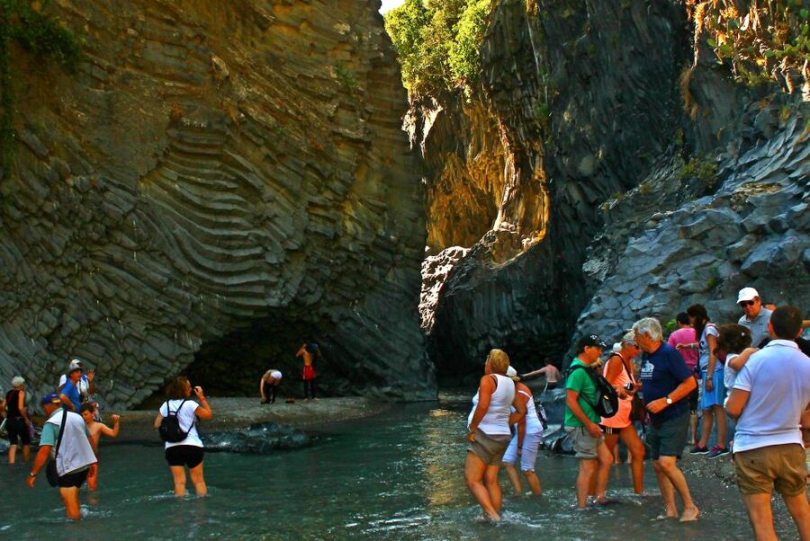From Catania: Mt. Etna, Wine and Alcantara Tour - What to bring and how to prepare