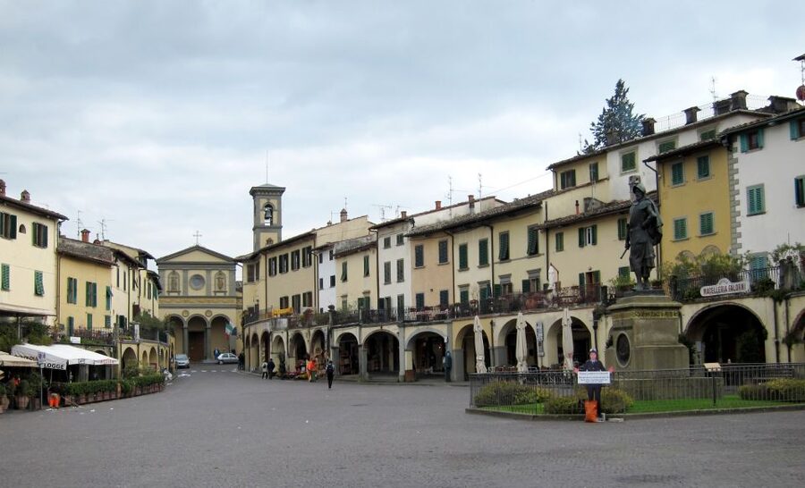 From Florence: Chianti Wine Tastings at Sunset Day Trip - Group size, comfort, and the less polished details