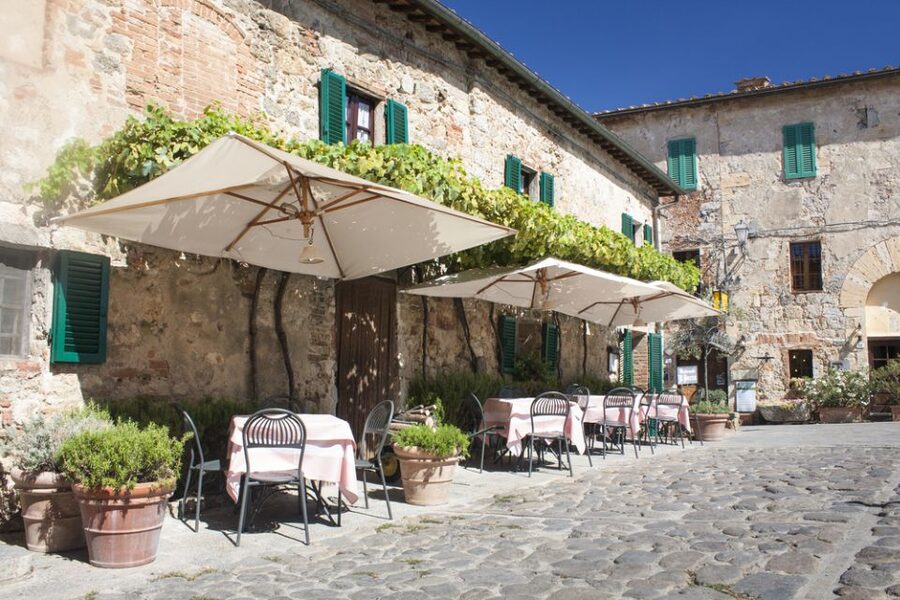 From Florence: Chianti Wine Tour with Tasting - Second winery: a different style of tasting