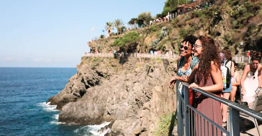 From Florence: Cinque Terre Day Trip with Optional Lunch - Vernazza: the prettiest harbor stop
