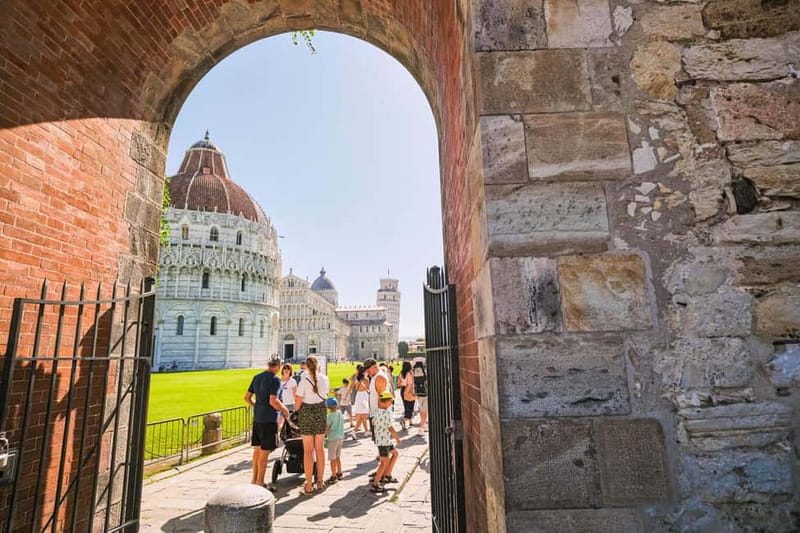 From Florence: Half-Day Pisa Tour and Optional Leaning Tower - Leaving Florence from Stazione Montelungo