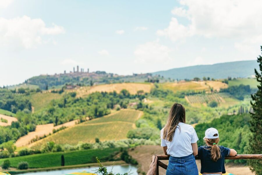 From Florence: Siena, San Gimignano, Pisa & Lunch at Winery - Meeting the coach near Santa Maria Novella