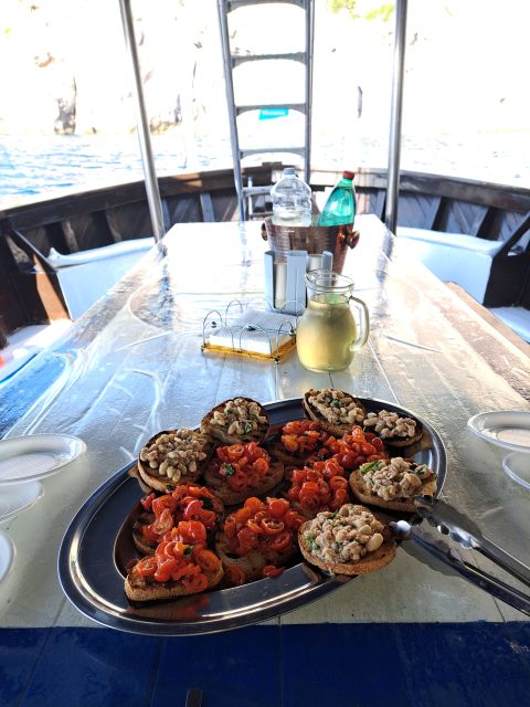 From Ischia: Procida Island Full-Day Boat Tour with Lunch - Lunch at Ciraccio and Chiaiolella