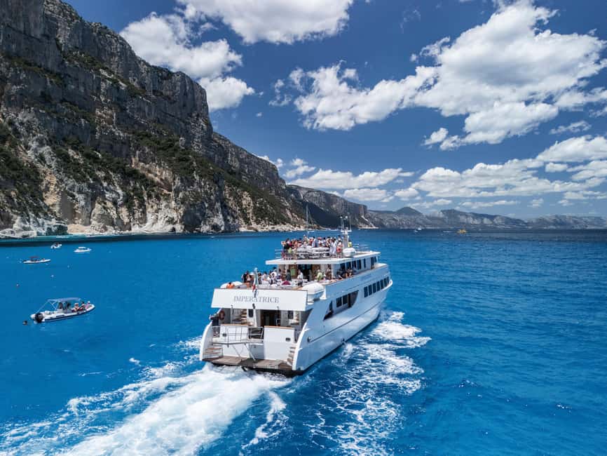 From La Caletta or Orosei: Gulf of Orosei Cruise - How crowded and comfortable is the boat?