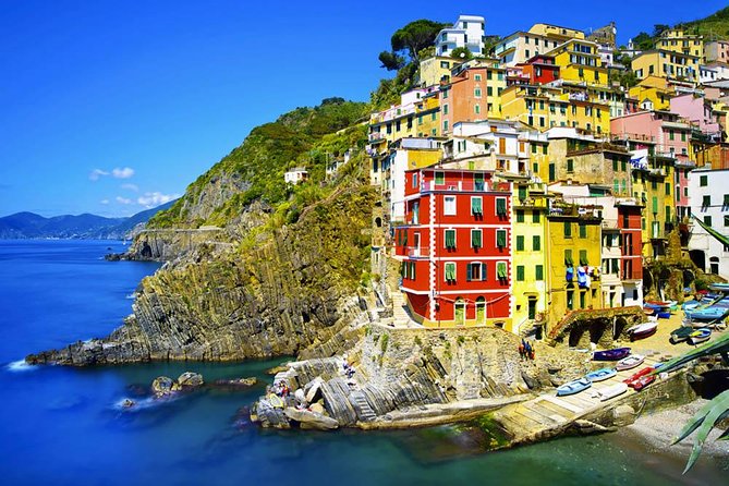 From Milan: Cinque Terre Guided Full-Day Trip With Cruise - The 90-minute boat ride along the Italian Riviera