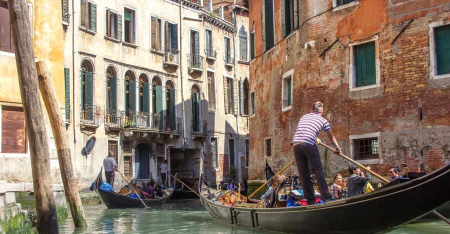 From Milan: Day Trip to Venice with Guided City Tour - Seeing Venice from the lagoon