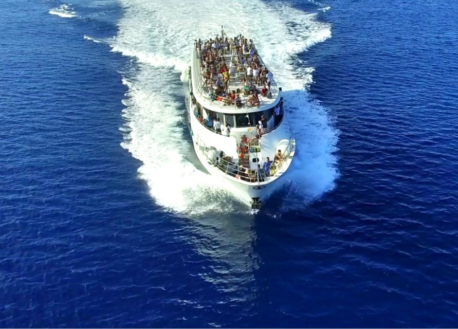 From Milazzo: Panarea & Stromboli Cruise Excursion - Cala Junco and a Bronze Age village