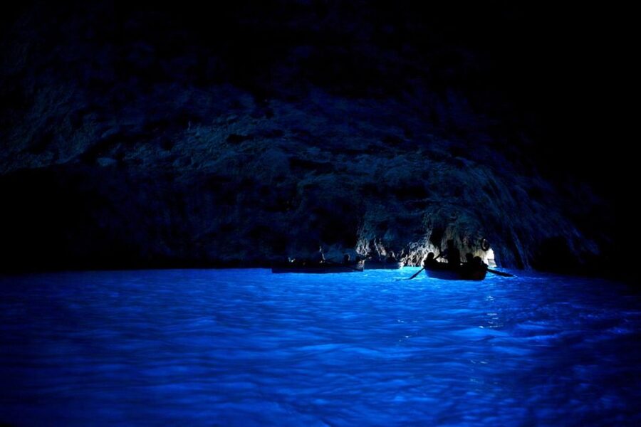 From Naples: Capri and Blue Grotto Day Tour - Why the guides matter so much