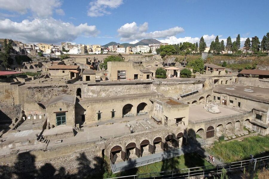 From Naples: Pompeii and Herculaneum Tour with Lunch - Key points to know before booking