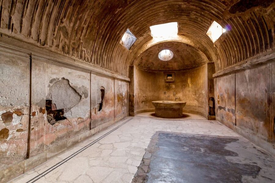 From Naples: Pompeii and Herculaneum Tour with Lunch - Herculaneum: smaller in size, sharper in detail