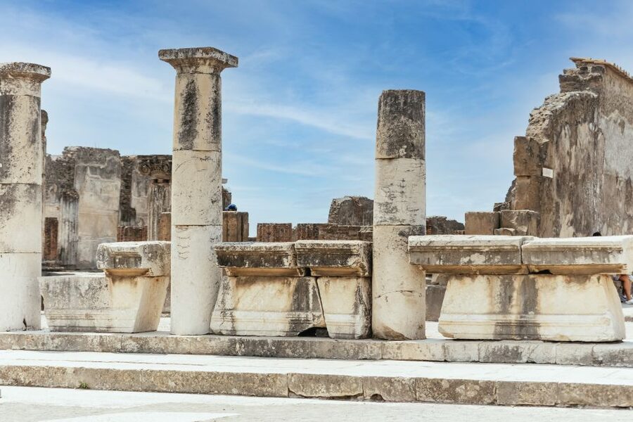 From Naples: Pompeii Ruins & Mount Vesuvius Day Tour - Walking through Pompeii’s ancient streets