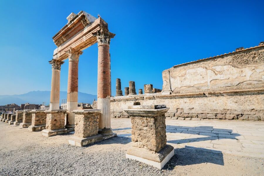 From Naples: Pompeii Skip-the-Line Entry Ticket and Tour - What the two-hour Pompeii walk feels like