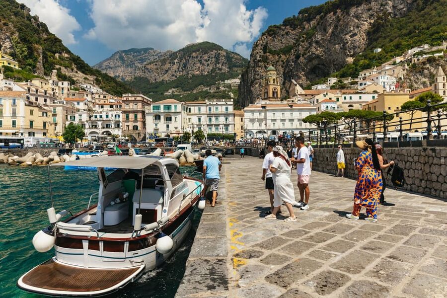 From Naples: Positano and Amalfi Boat Tour with Drinks - Drinks, lunch, and the rhythm of a full day at sea