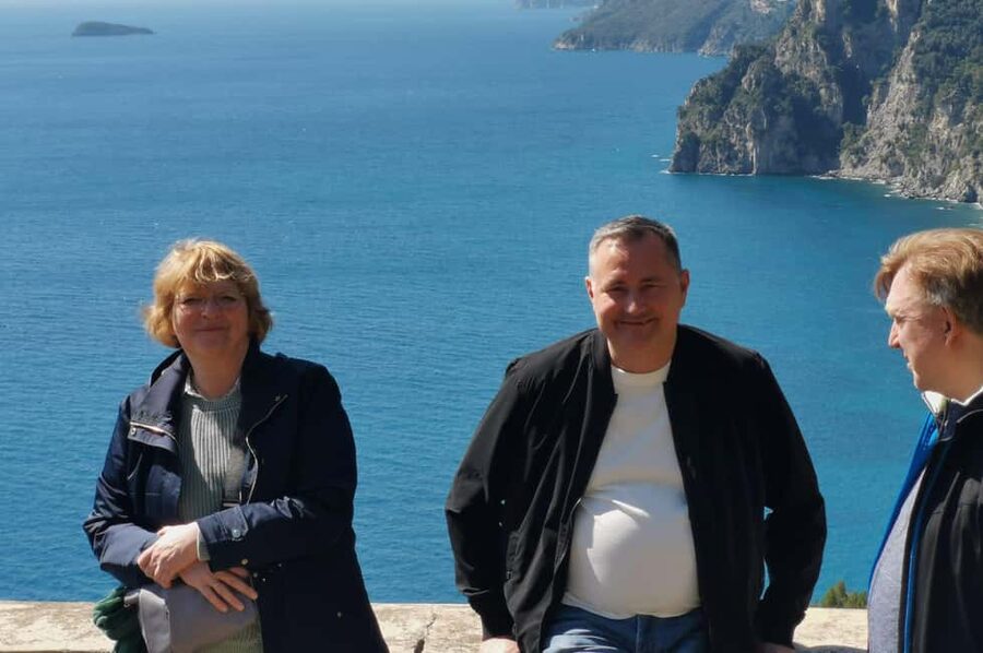 From Naples/Salerno: Group Tour to Positano, Amalfi, Ravello - Food, shopping, and extra costs