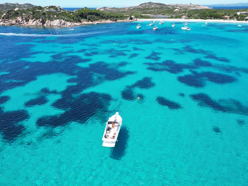From Palau/La Maddalena: All inclusive Yacht Tour - Starting at Palau and finding pier 5