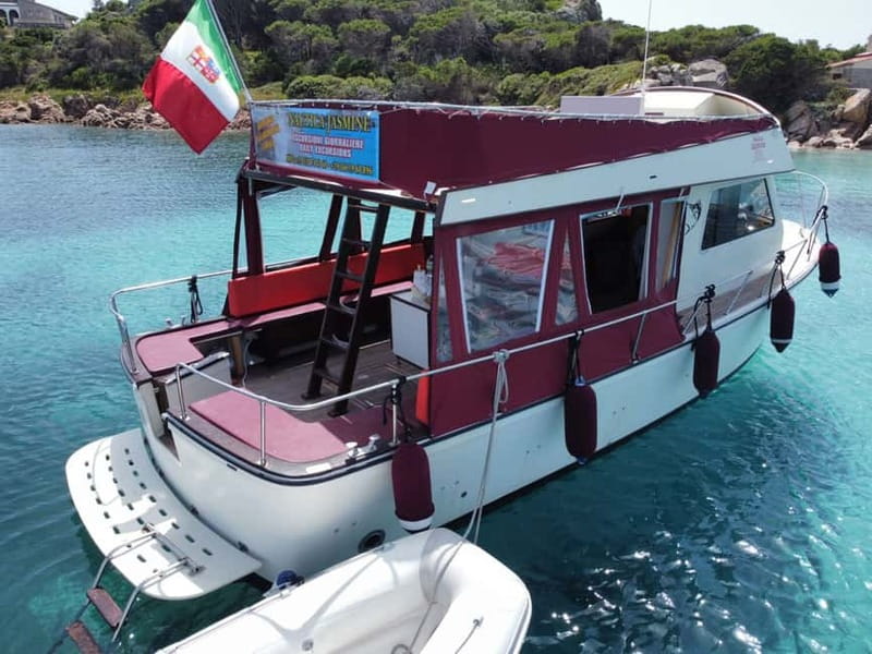 From Palau: La Maddalena Cruise with Lunch & Drinks - The crew and onboard atmosphere