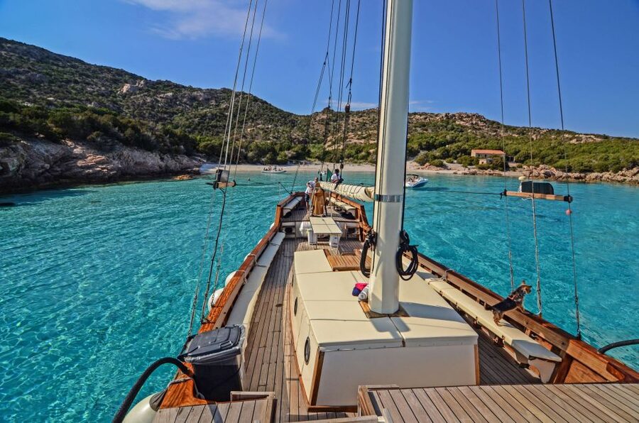 From Palau or La Maddalena: Archipelago Sailing Ship Tour - Lunch with a view