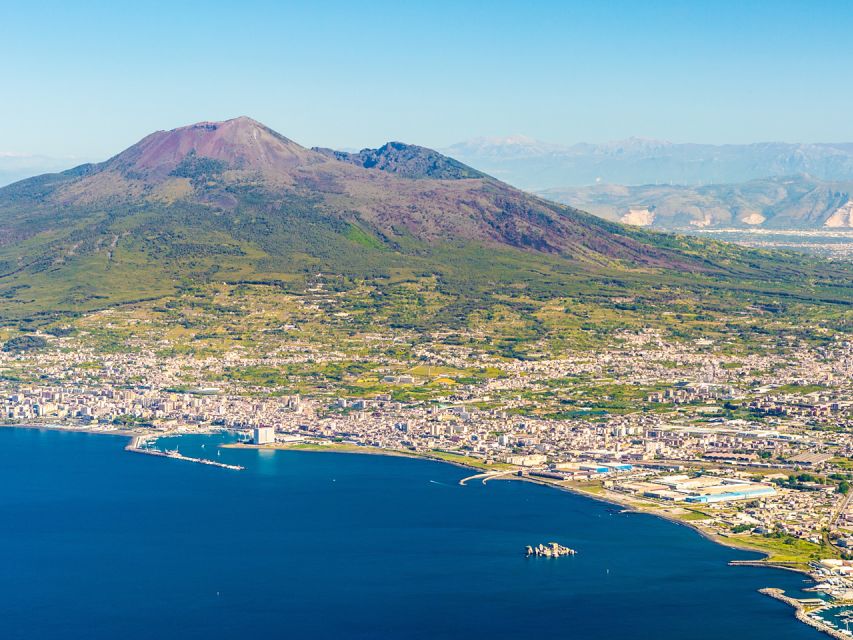 From Pompeii: Bus Transfer to Vesuvius with Park Entry Fee - What you do not get for the price