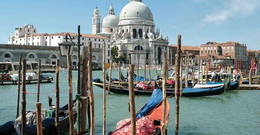 From Porec: Venice Catamaran Crossing One-Way or Round-Trip - Who should choose this day trip?