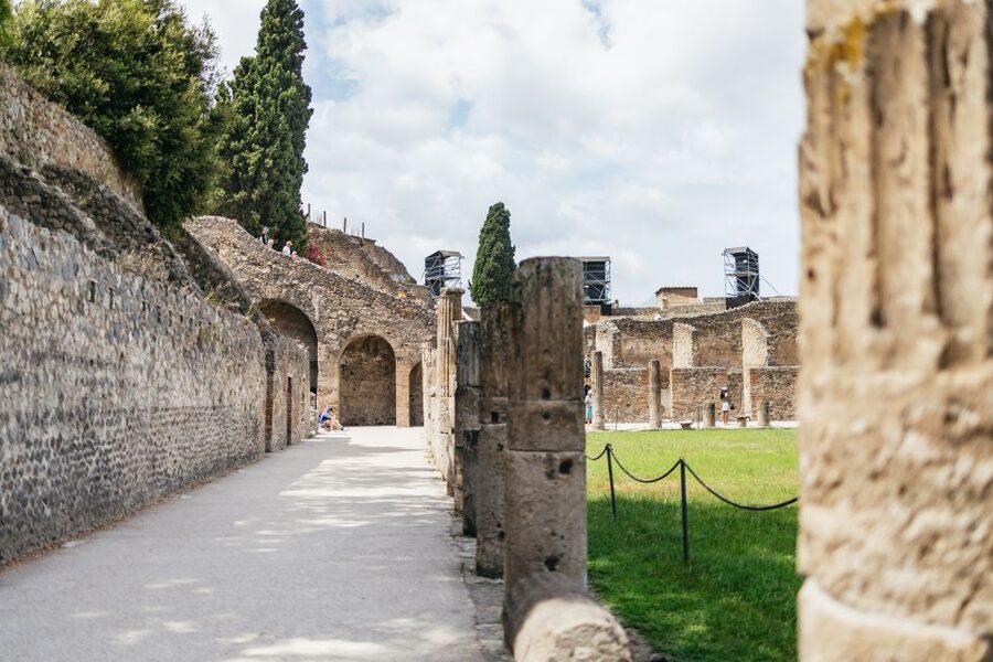 From Rome: Day Trip to Pompeii with Tickets - What the schedule feels like in real life