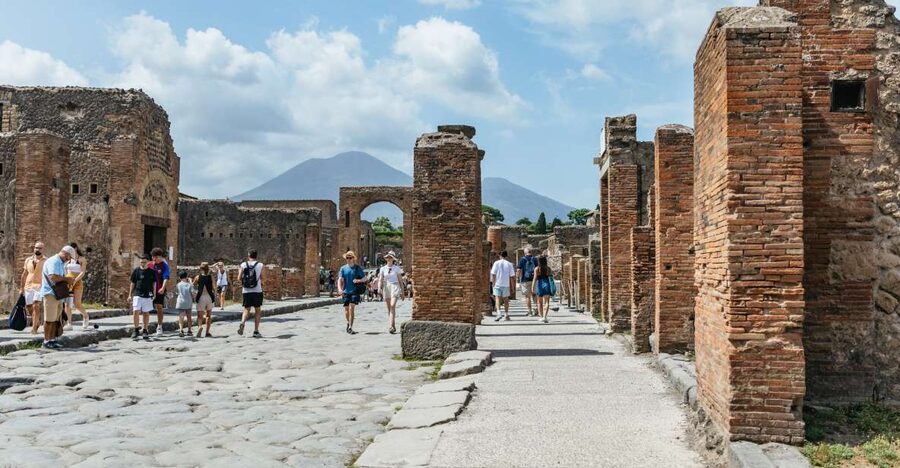 From Rome: Day Trip to Pompeii with Tickets - Comfort, walking, and practical limits