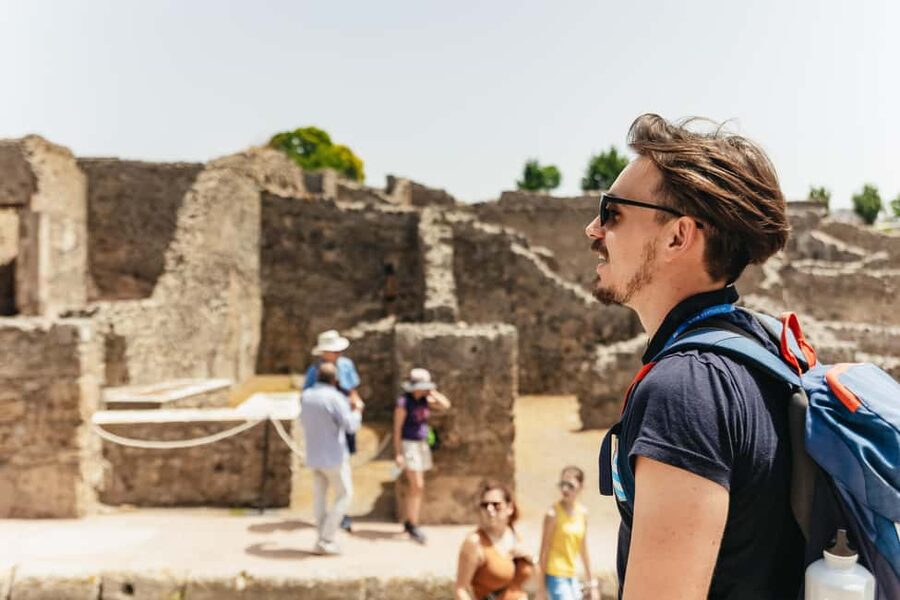 From Rome: Pompeii, Amalfi Coast, and Sorrento Day Trip - Two hours to get a feel for Sorrento