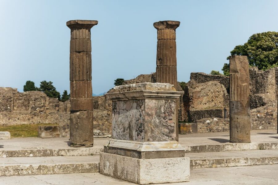 From Rome: Pompeii Day Trip with Optional Vesuvius and Lunch - The return to Rome and the practical details