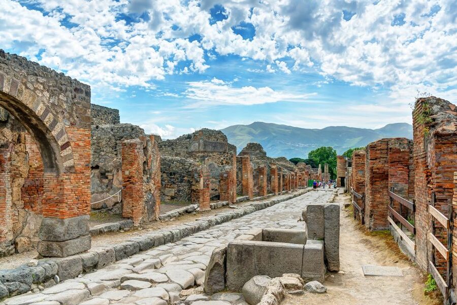 From Rome: Pompeii, Positano and Amalfi Full-Day Tour - Pompeii in a focused two-hour visit