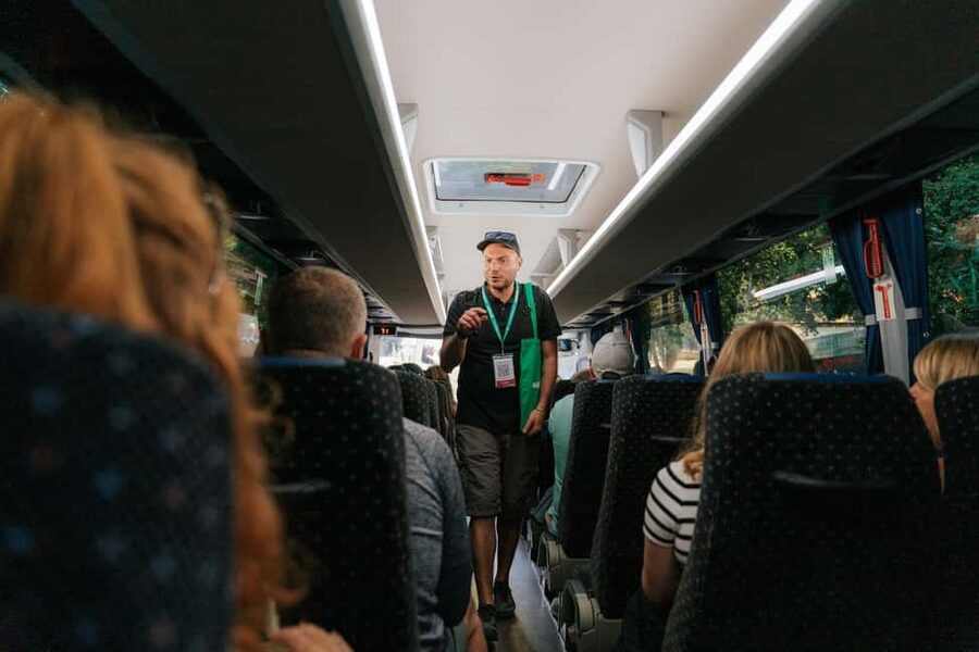 From Rome: Pompeii with Expert Guide & Amalfi Coast Day Trip - Following the Amalfi Coast by bus