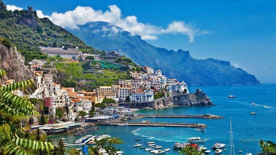 From Salerno: Sightseeing Day Cruise to Amalfi Coast - Following the coast from Vietri to Positano