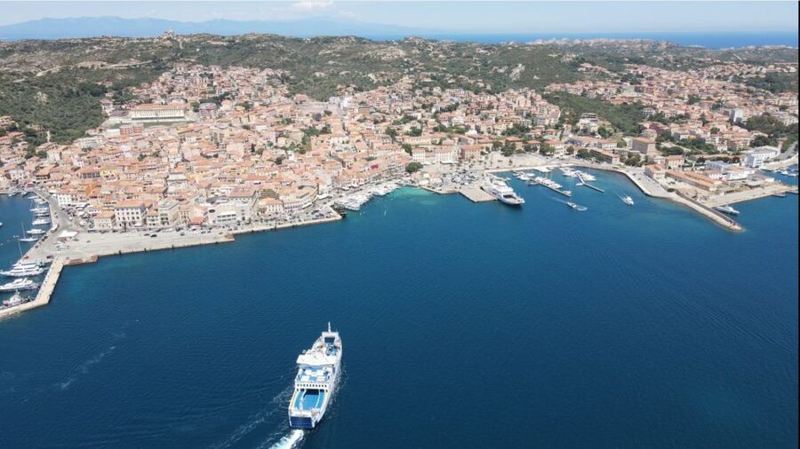 From Santa Teresa Gallura: La Maddalena Full-Day Boat Tour - Seeing the Closed Pink Beach